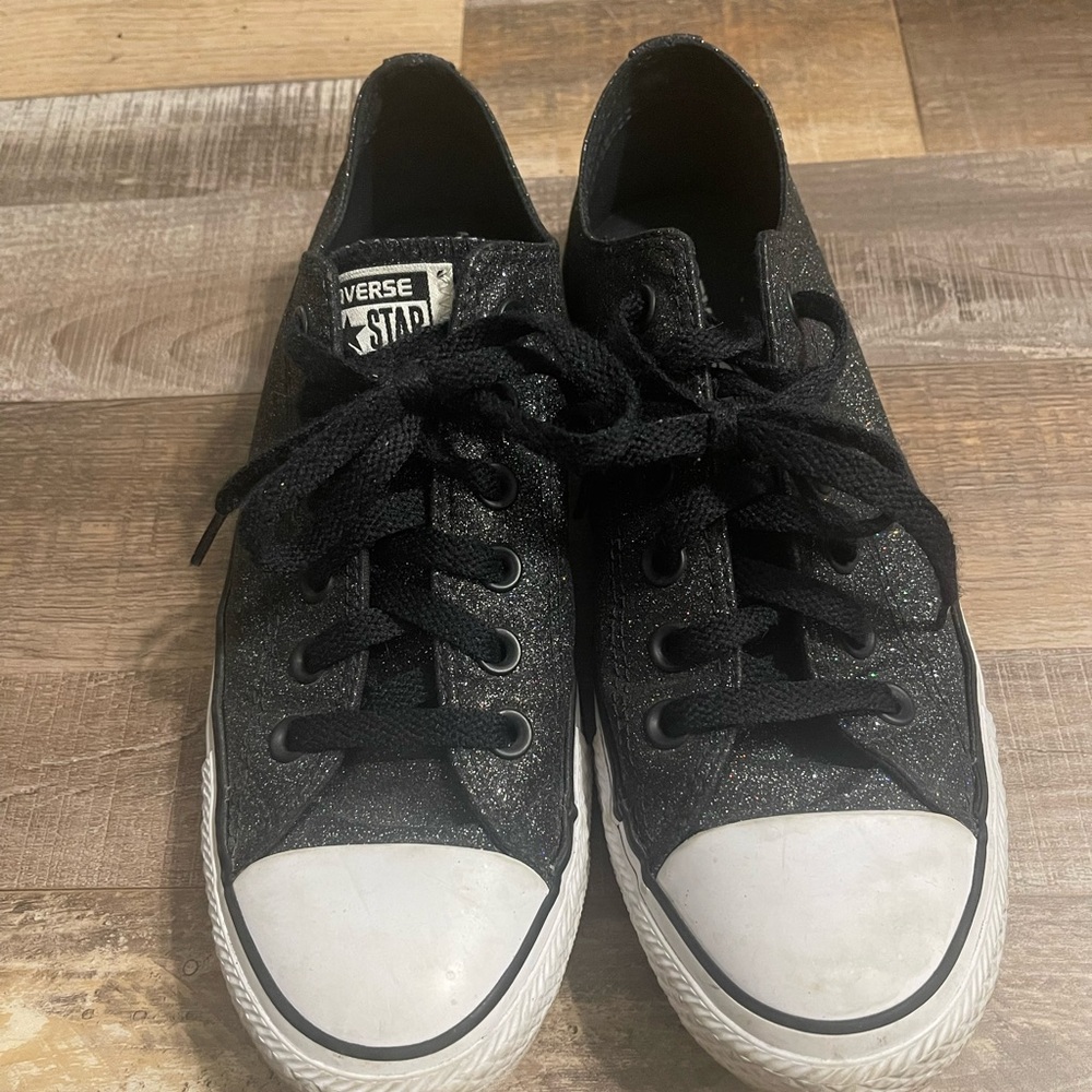 Sparkly Converse ✨